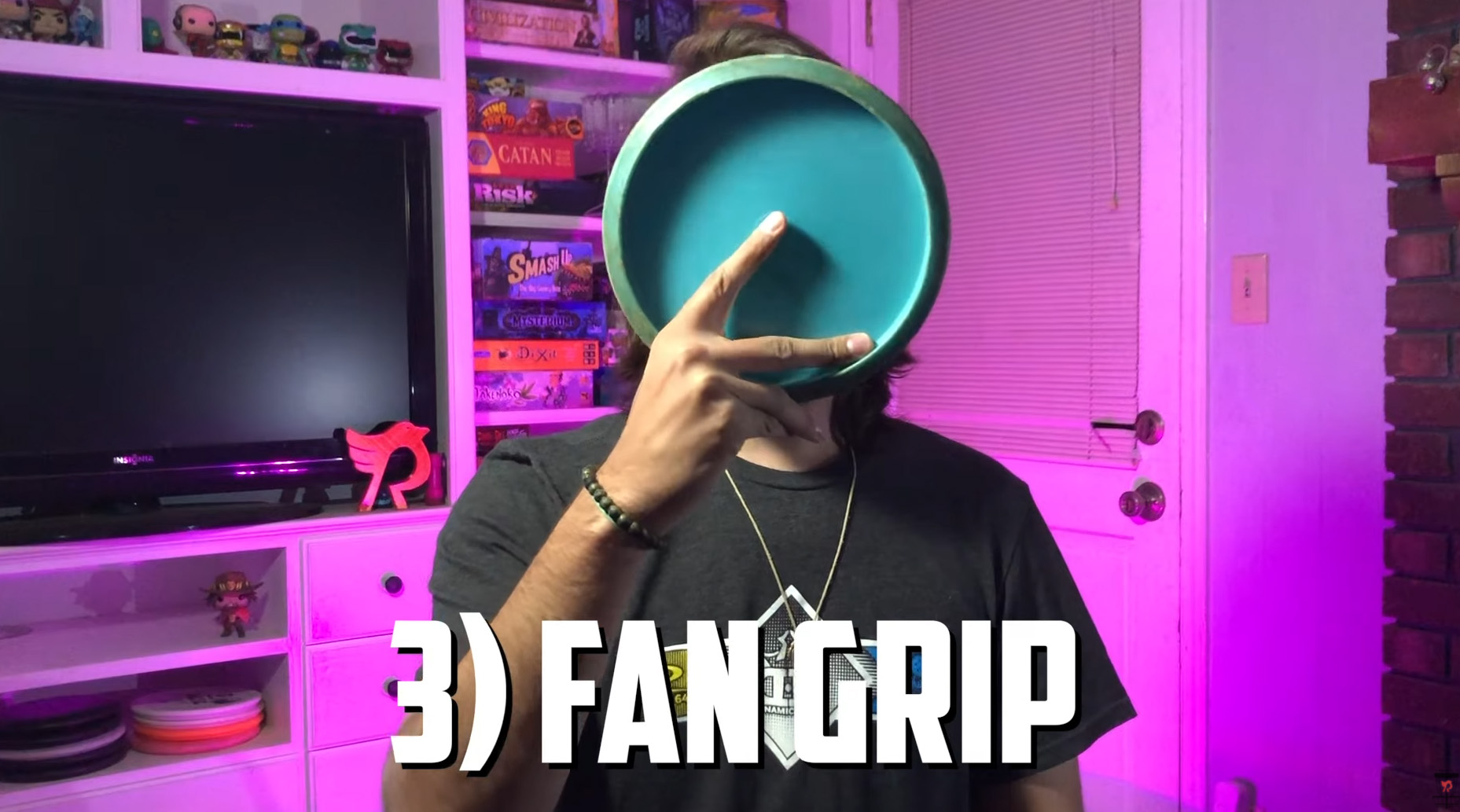 How to Throw a Forehand Shot in Disc Golf